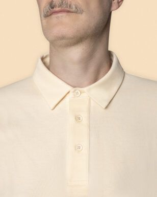 Polo de manga larga color Arena